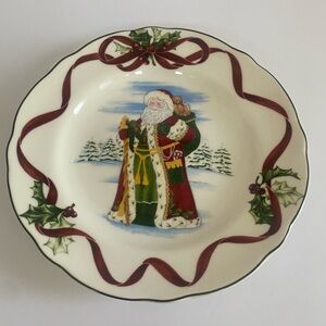 Charter Club Winter Garland Santa Accent Luncheon Plate 9” Lot of 4